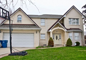 7740 West 82 Street,BRIDGEVIEW,Illinois 60455,4 Bedrooms Bedrooms,9 Rooms Rooms,2 BathroomsBathrooms,2-Stories,7740 West 82 Street,1004